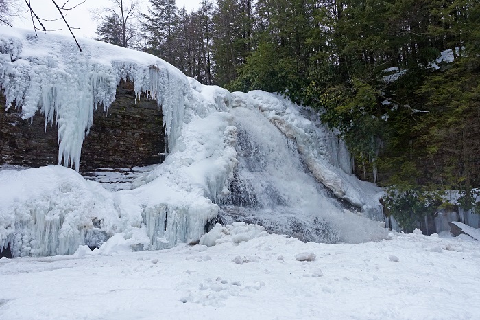 Swallow Falls and the frozen fringe